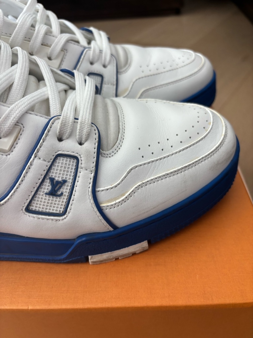 Louis Vuitton Trainer Low Signature - White Blue Size Size 7 Men's. - Picture 8 of 16